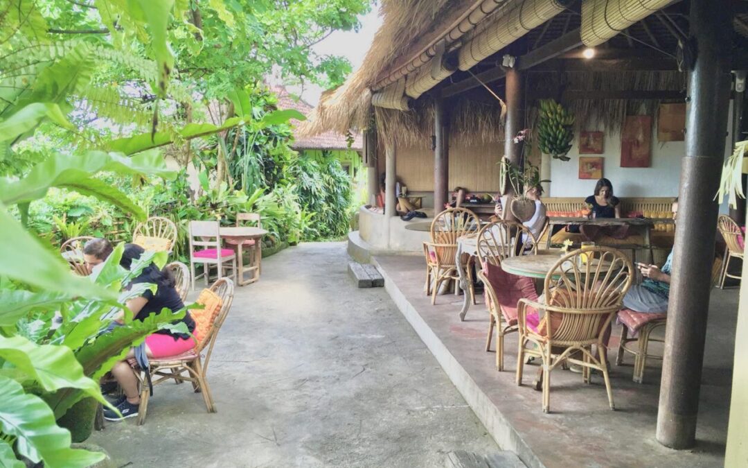Indonesie-Bali- Ubud- Yellow flower cafe