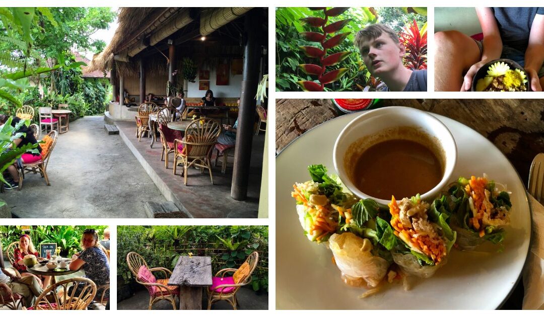 Indonesie-Bali- Ubud- Yellow flower cafe