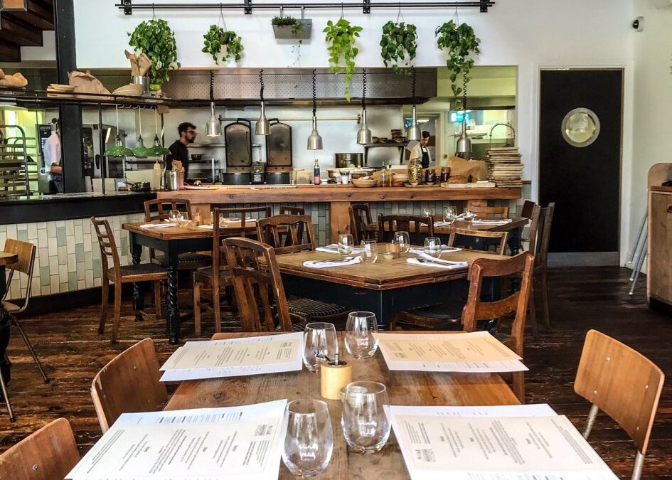 Engeland- Bristol . Lunch bij the Canteen .