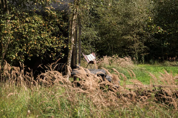 03-buiten_zijaanzicht