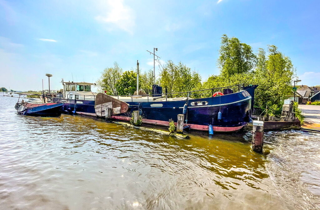 Noord- Holland – Woonboot te huur op het eiland de Woude
